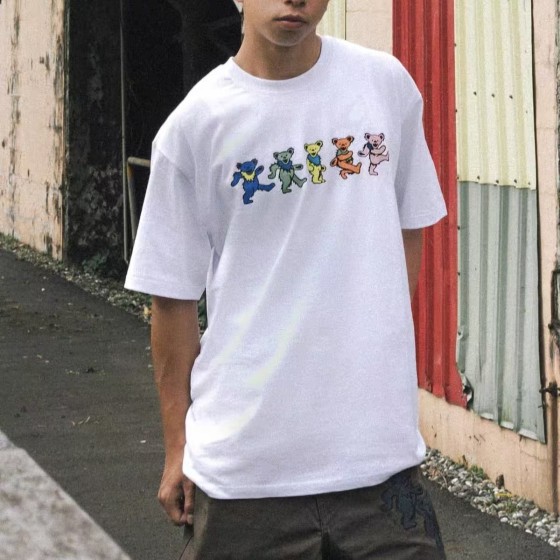 Soobin-TXT Inspo A White T-shirt with A Bear Print