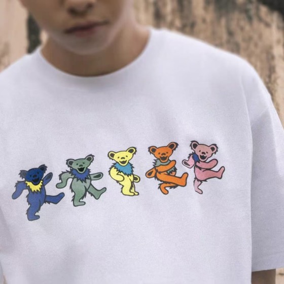 Soobin-TXT Inspo A White T-shirt with A Bear Print