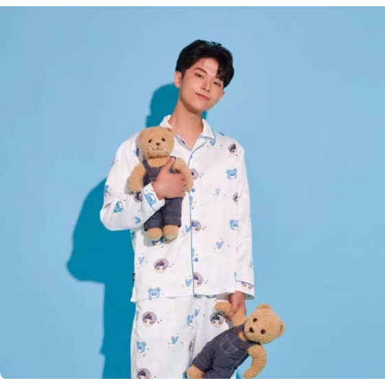 漫画のキャラクター長袖のパジャマbts inspo衣装