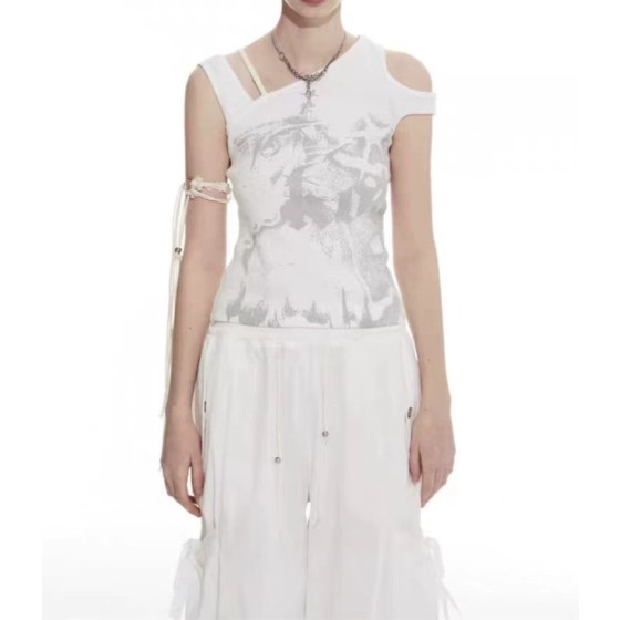 Ningning–Aespa Inspo An Irregular White Camisole Top