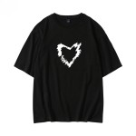ブラックのハートプリント入り半袖tシャツstray kids—kpop inspoの衣装