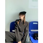 gala stray kidsのための腰をcinchingクロップブレザー- kpop inspo衣装