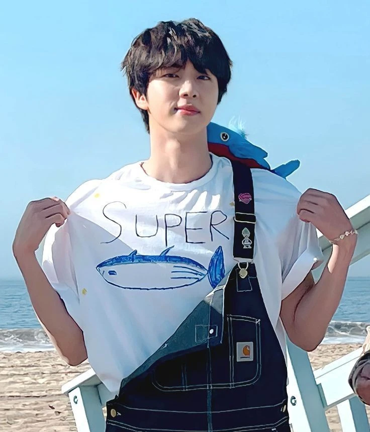Hand-painted Graffiti Printed Loose T-shirt Jin–BTS Inspo